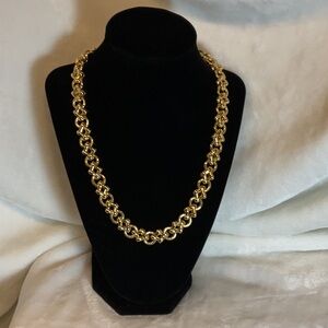 Elegant Gold Chain Necklace